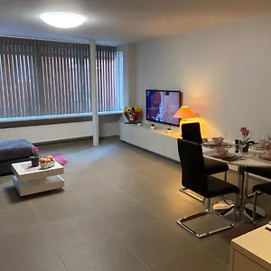 Moderne Aan Zee Apartment