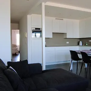 Modern Op De Zeedijk Met 2 Slaapkamers Te Appartement