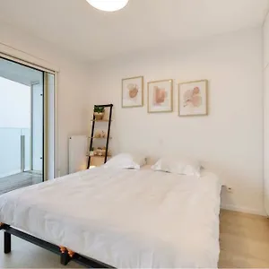 https://ostende-the-waves.ostend-hotel.net
